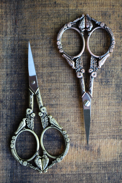 Feathered Friends Scissors: Antique Gold