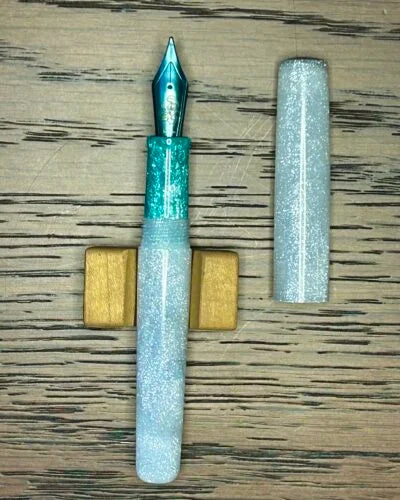 Starlit Seafoam fountain pen