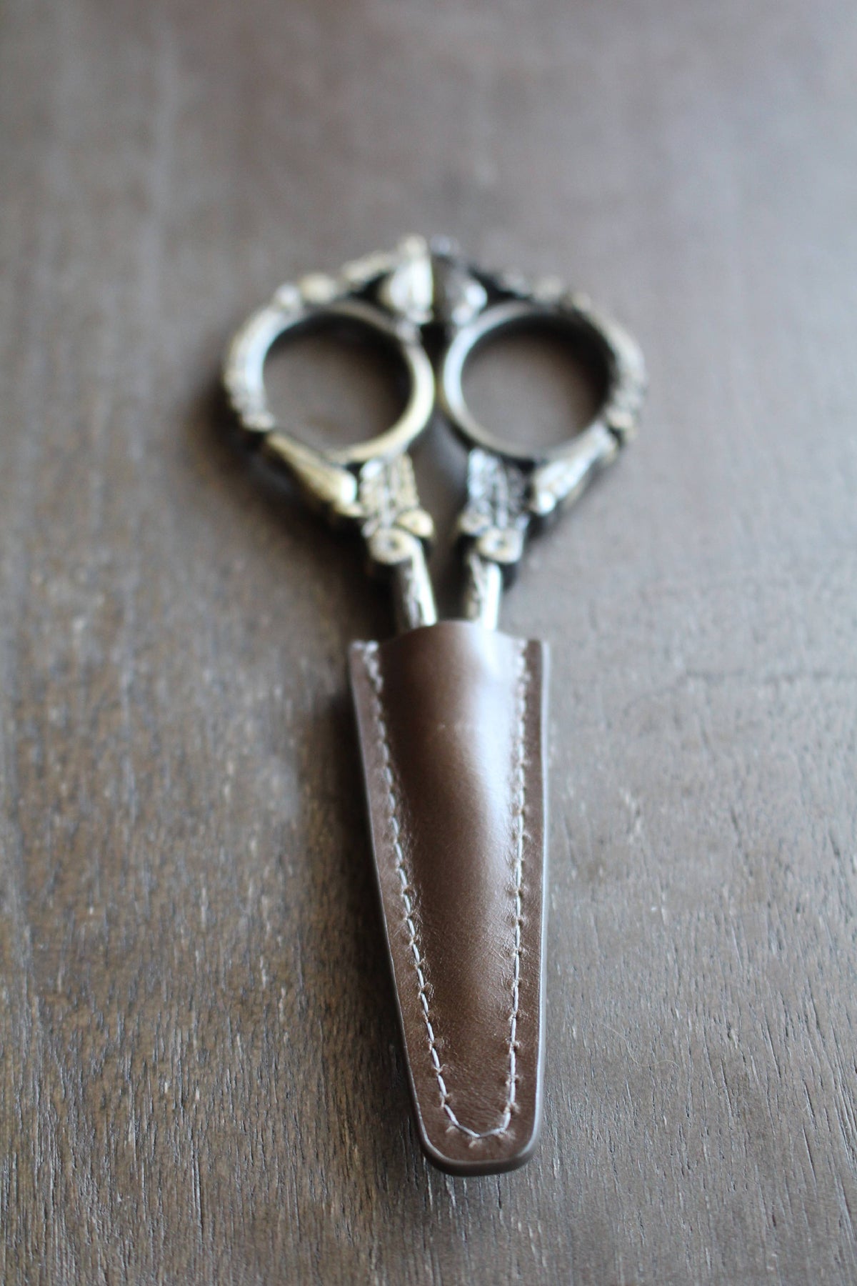Sheathed Scissors Leather Scissor Sheath – Stationery Universe